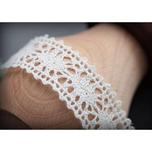 Кружево на катушке Scrapberrys 2,3 см, цвет белый