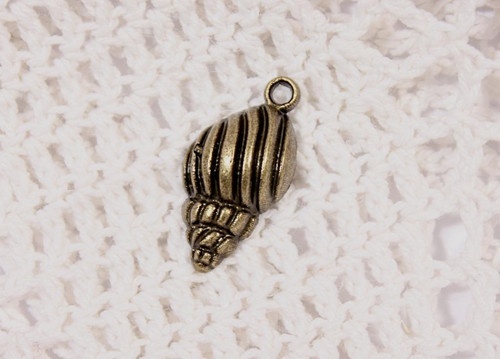 Подвеска металлическая "Морская ракушка". Цвет античный бронзовый. (212)