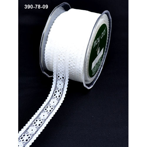 Кружево May Arts нейлоновое 2,2 см. Цвет айвори.