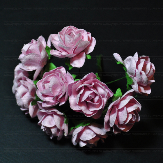 Букет больших розочек открытых. Цвет розовый.