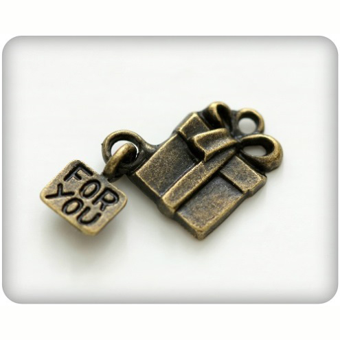 Подвеска металлическая "Подарок", цвет античный бронзовый