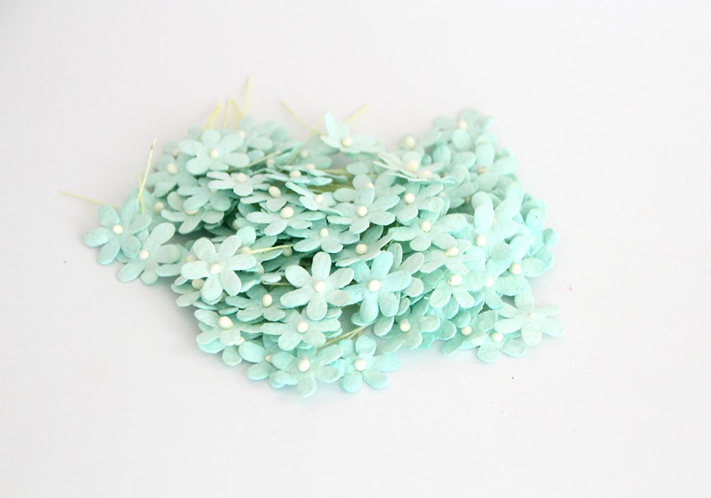 Мини-цветочки 1,5 см на стебельке, цвет мятный, 100 штук