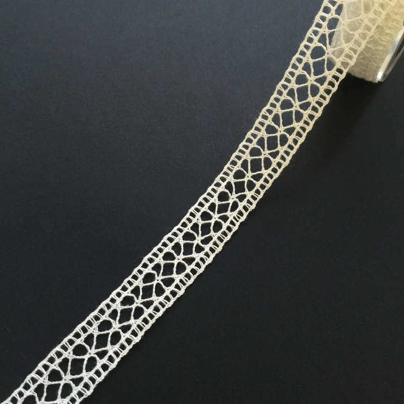 Кружево ажурное 18мм, крупная сетка, цвет молочный