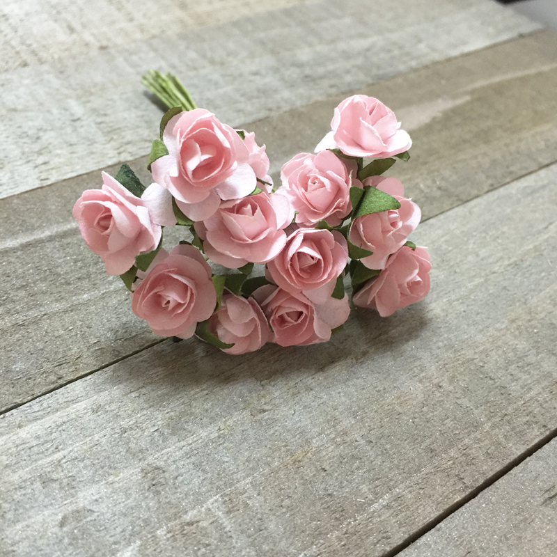 Бумажные розы MrPainter в букете, цвет Розовое кружево