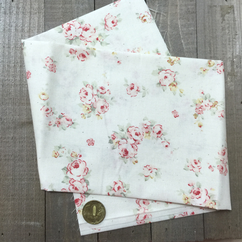 Ткань лоскутная 50 х 55 см "Durham quilt", розы на кремовом
