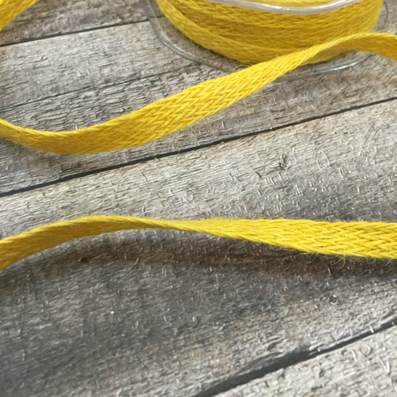 Шерстяная вязаная лента 1 см, цвет жёлтый