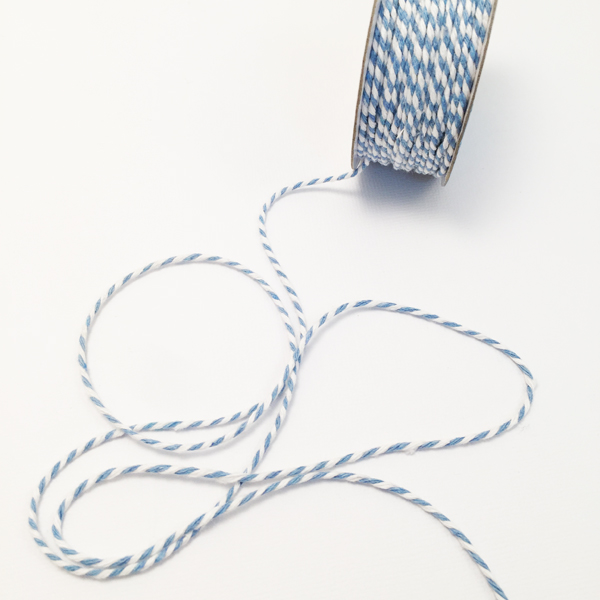 Шнур двухцветный 2 мм Gamma, Цвет голубой /белый.