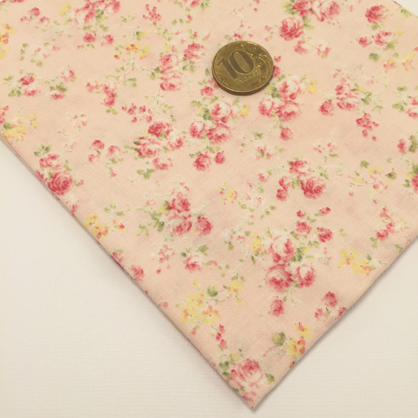 Ткань лоскутная 50 х 55 см "4522", розочки на розовом