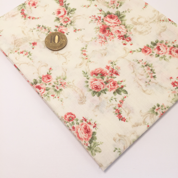 Ткань лоскутная 50 х 55 см "4523", кусты роз на кремовом