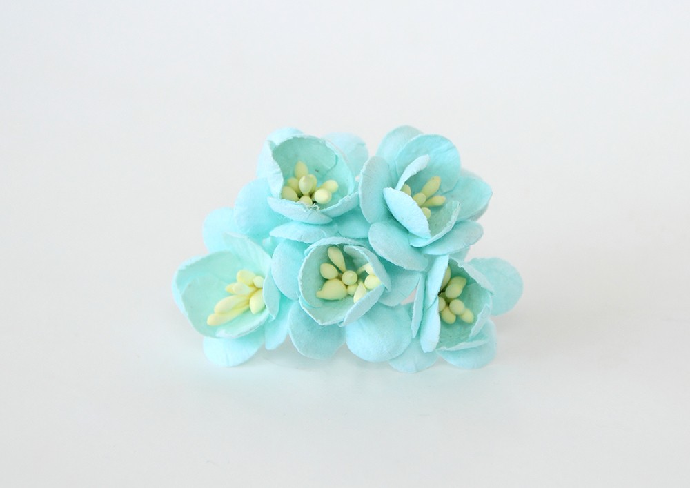 Букет "Цветы вишни 2,5 см". Цвет мятно-голубой