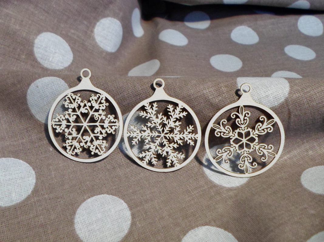 Чипборд Chipboards "Шарики новогодние снежинки"