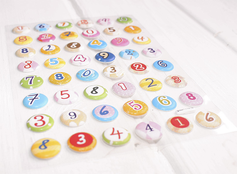 "Пухлые" наклейки MrPainter "Цифры"