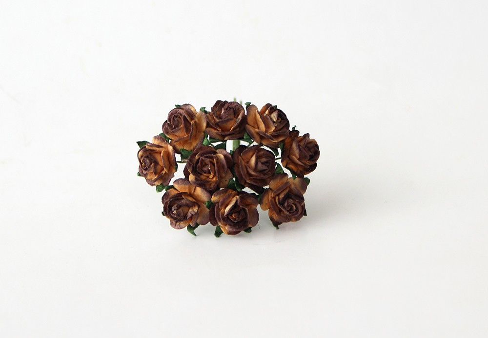 Букет мини-розочек открытых. Цвет бежевый с коричневым