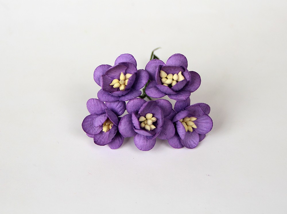 Букет "Цветы вишни 2,5 см". Цвет светло-фиолетовый