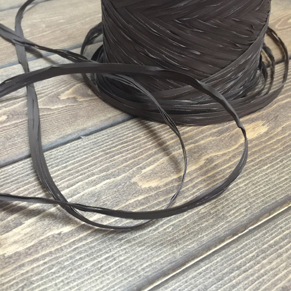 Рафия . Цвет шоколадный