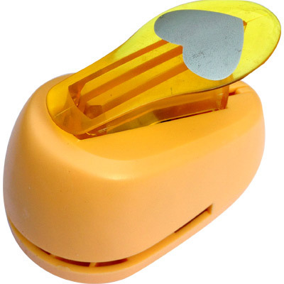 Дырокол фигурный 1,8 см HB "Сердце"