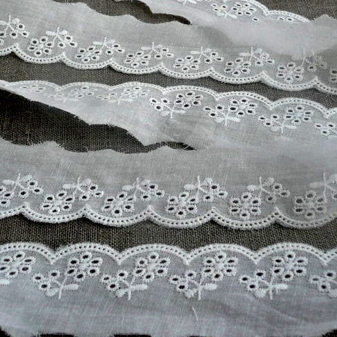 Шитьё 4 см, цвет белый