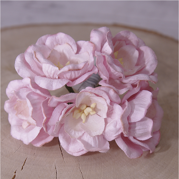 Букет магнолий 3,5 см, цвет светлый розовый