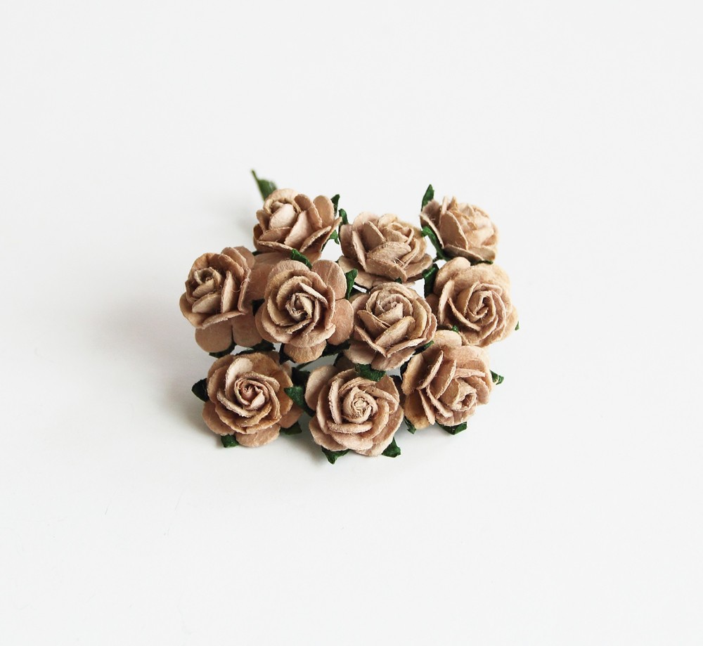Букет мини-розочек 1,5 см открытых. Цвет светло-коричневый