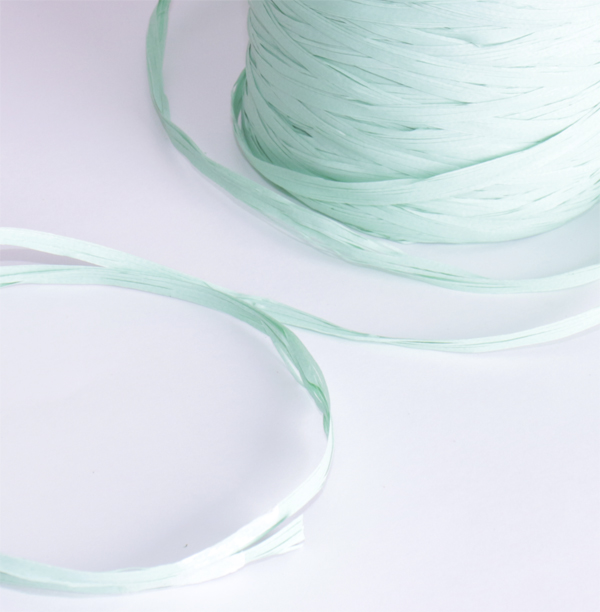 Рафия . Цвет мятный