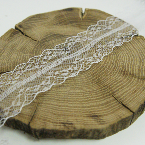 Кружево нейлоновое 4 см, цвет белый