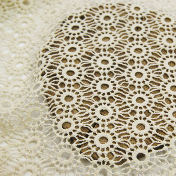 Гипюр ажурный 25 х 35 см "Кружочки", цвет кремовый