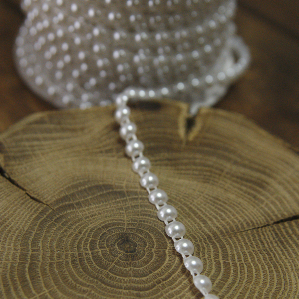 Нить из половинок бусин 5 мм, цвет белый перламутр