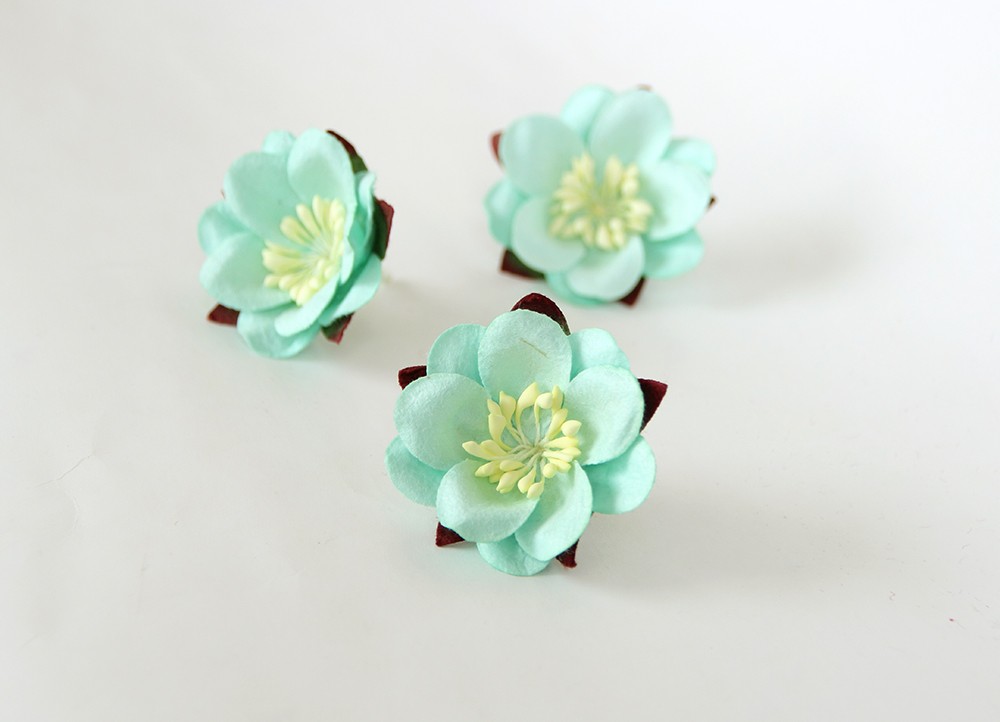 Цветок сакуры, цвет мятный 1 шт