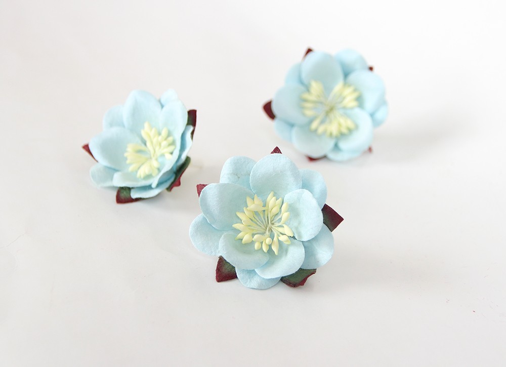 Цветок сакуры, цвет бледный голубой 1 шт