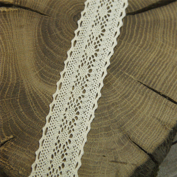 Кружево вязаное 2,5 см, цвет кремовый (032129)