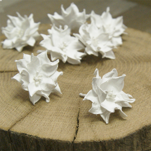 Цветок ручной работы 3 см "Вера", цвет белый