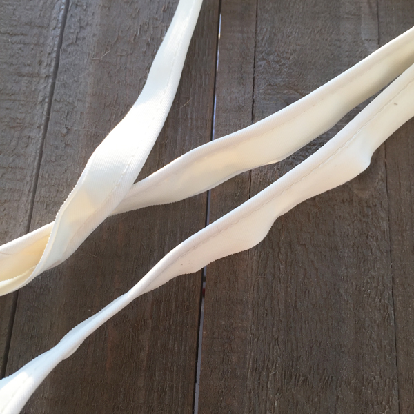 Лента для каптала, кремовая, ширина 1,3 см.