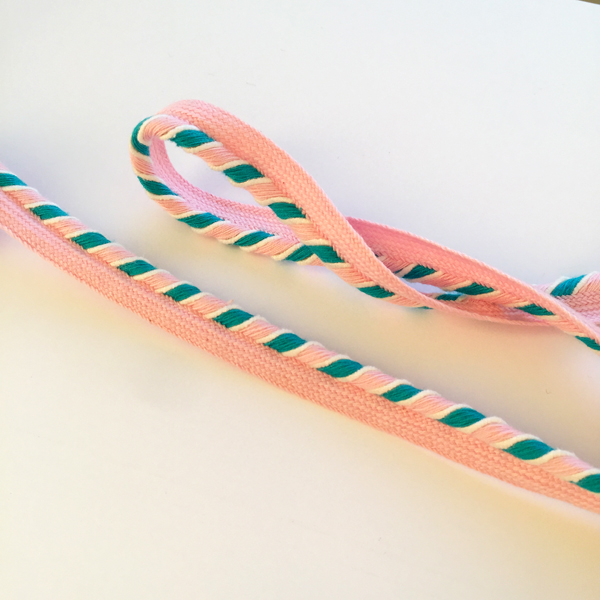 Лента для каптала, розовый единорог, ширина 1,5 см.