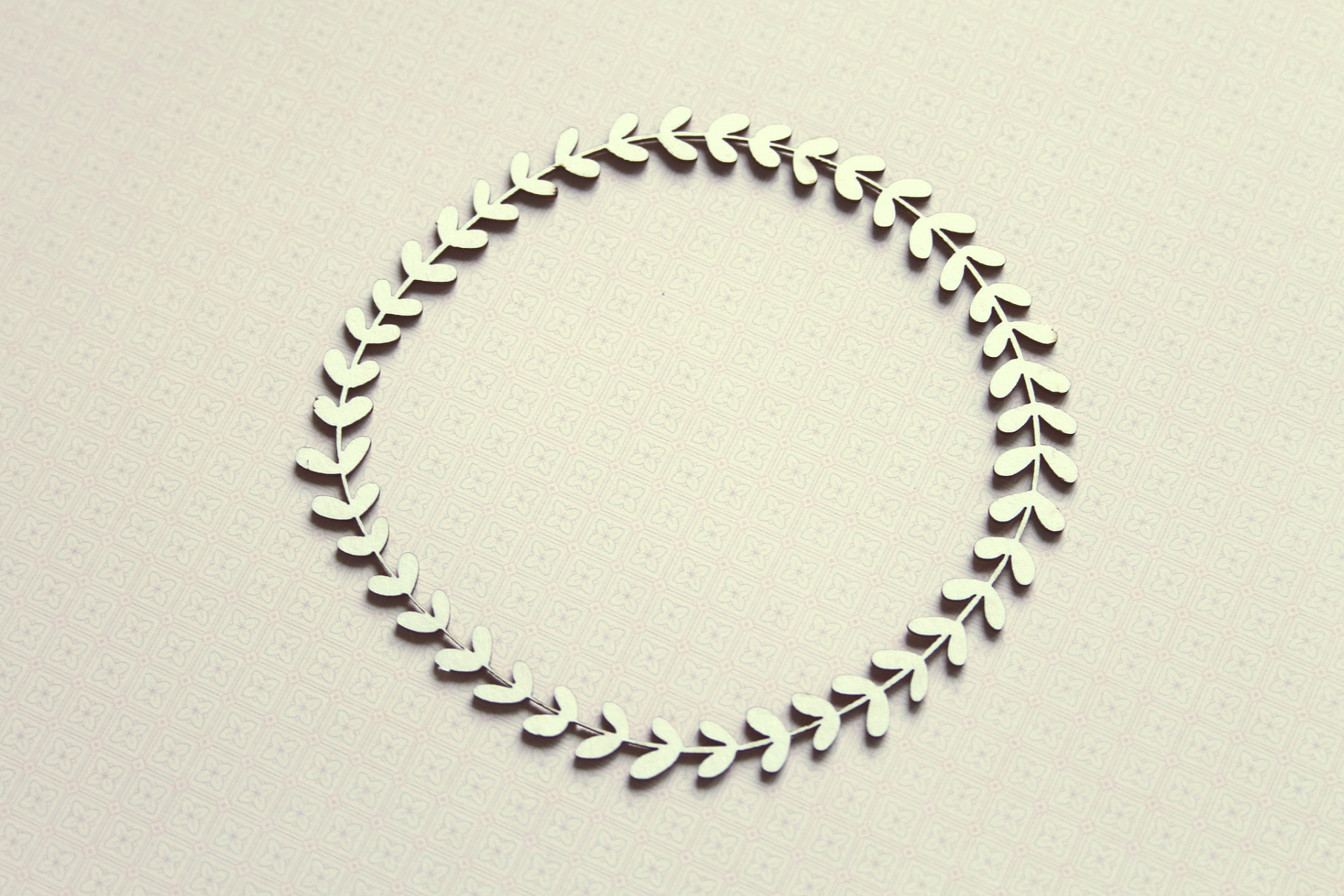 Чипборд WoodCraft "Веночек дудлинг"