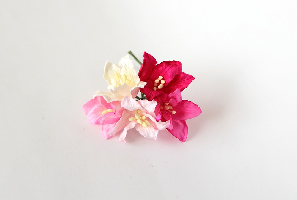 Букет лилий 4 см, цвет розовый микс