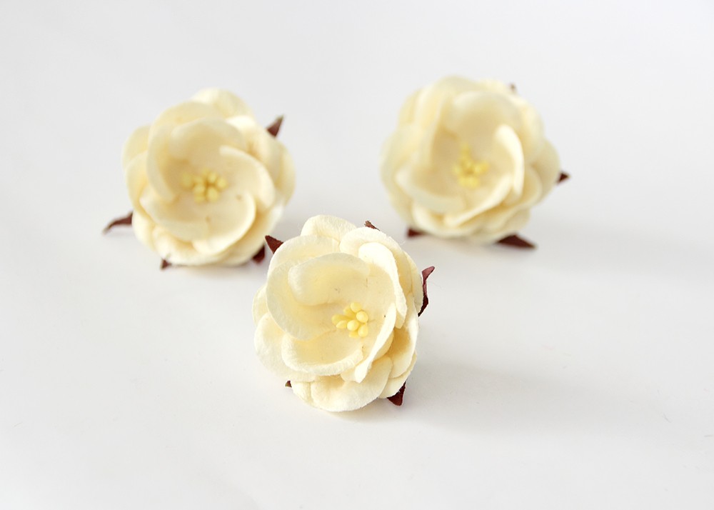 Цветок дикой розы, цвет бледно-жёлтый, 1 шт