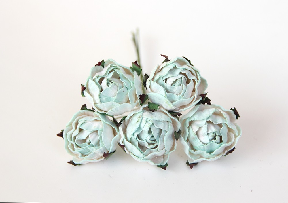 Букет ранункулюсов. Цвет мятный с белым