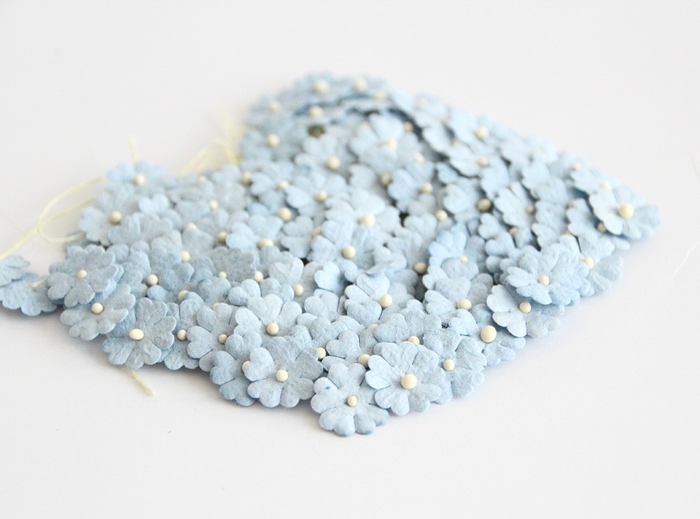 Мини цветочки 1 см, 100 штук, цвет бледно-голубой