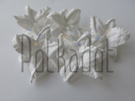 Бумажные цветы Polkadot "Лилии белые"