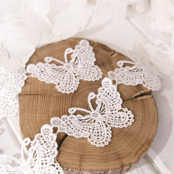 Кружево 5 см "Бабочки", цветный молочный белый