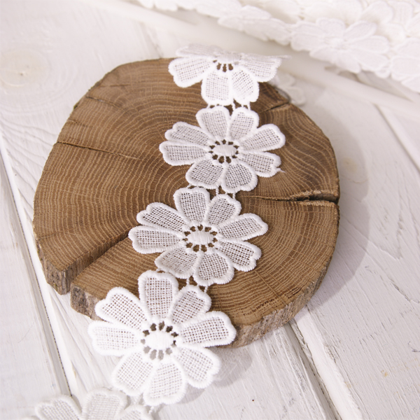 Тесьма 5 см "Цветы 8 лепестков", цвет белый