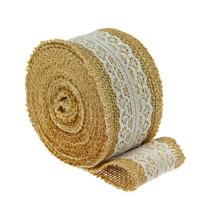 Лента джутовая с кружевом по центру 48 мм