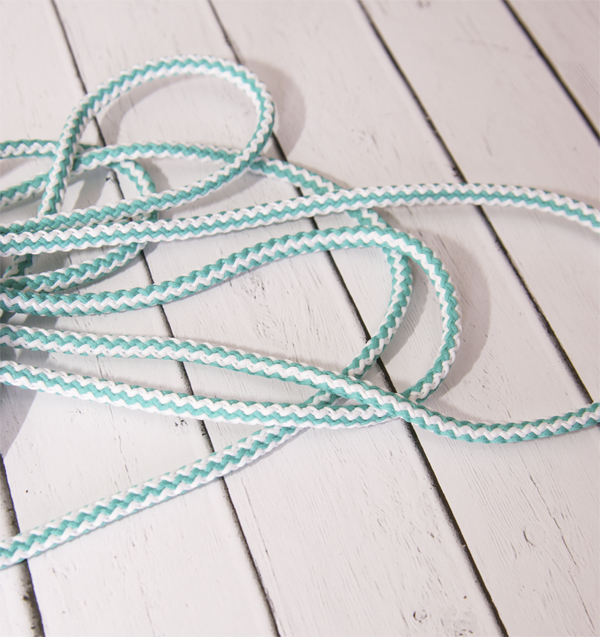 Шнур декоративный 5 мм, бело-бирюзовый