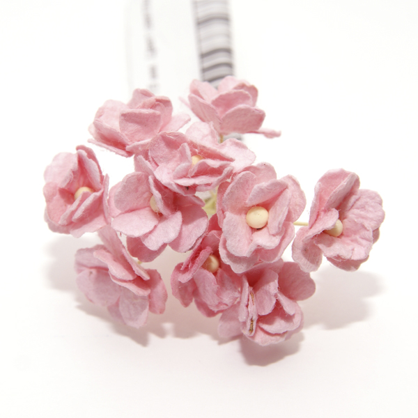 Букет цветов вишни 15 мм. Цвет светлый розовый