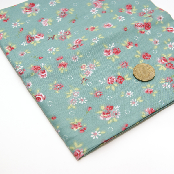 Отрез ткани 50 х 50 см "Розовые розы на бирюзовом"