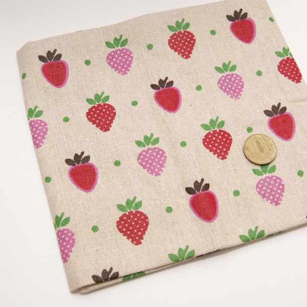 Отрез ткани 50 х 50 см Лён+ хлопок "Клубника"