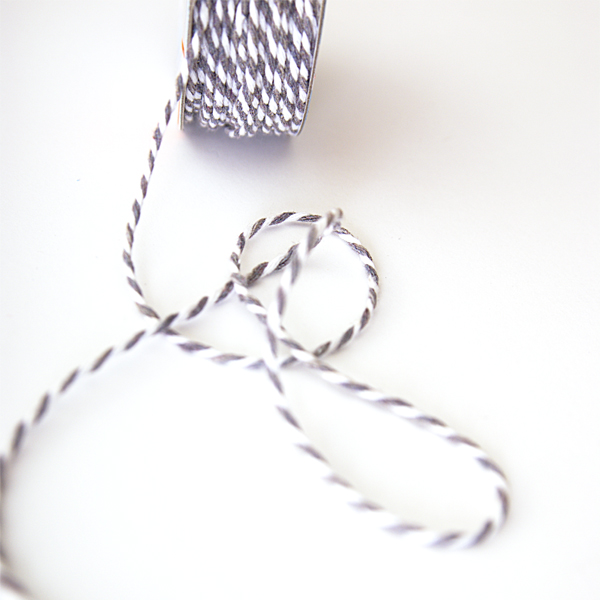 Шнур двухцветный 2 мм Gamma, Цвет серый/белый