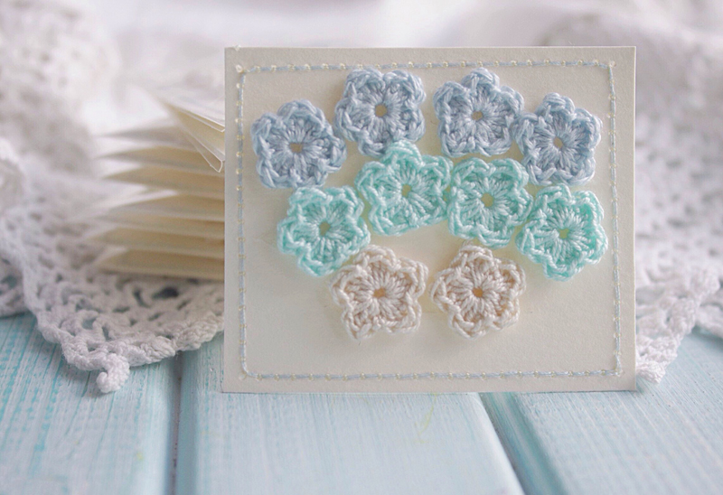 Набор вязаных мини-цветочков ручной работы, голубой микс