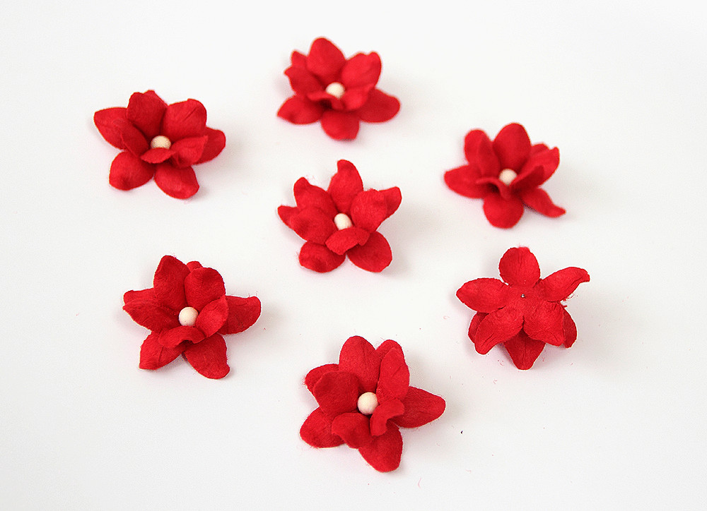 Цветок фиалки, цвет красный 1 шт