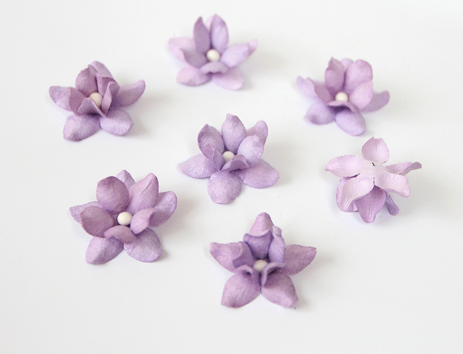 Цветок фиалки, цвет сиреневый 1 шт